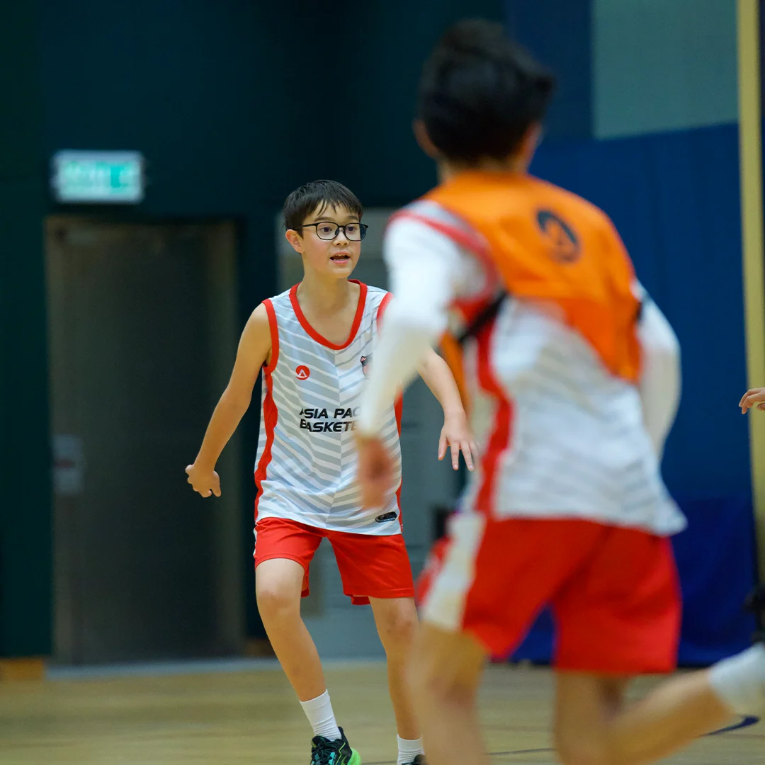 aps_kids-playing_baslet_ball